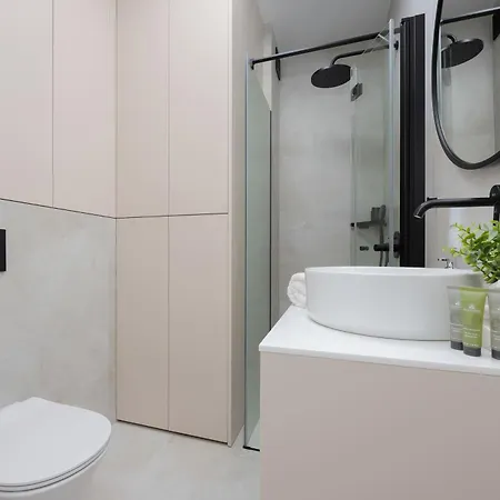 Elegant In With Air Conditioning And Parking By Renters Prestige 바르샤바