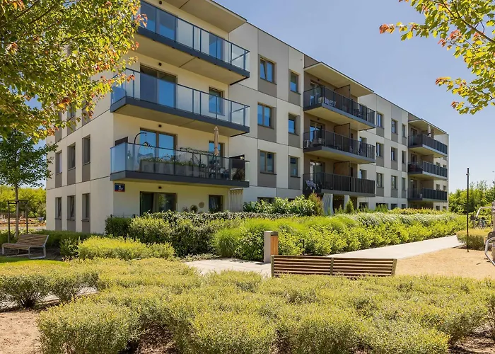 Apartment Elegant In With Air Conditioning And Parking By Renters Prestige