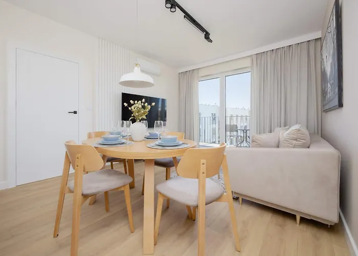 Apartment Elegant In With Air Conditioning And Parking By Renters Prestige *