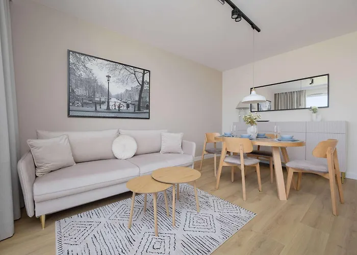 Apartment Elegant In With Air Conditioning And Parking By Renters Prestige Warschau