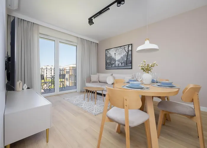 Apartment Elegant In With Air Conditioning And Parking By Renters Prestige *