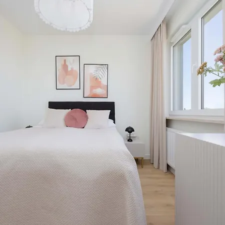 Appartement Elegant In With Air Conditioning And Parking By Renters Prestige *